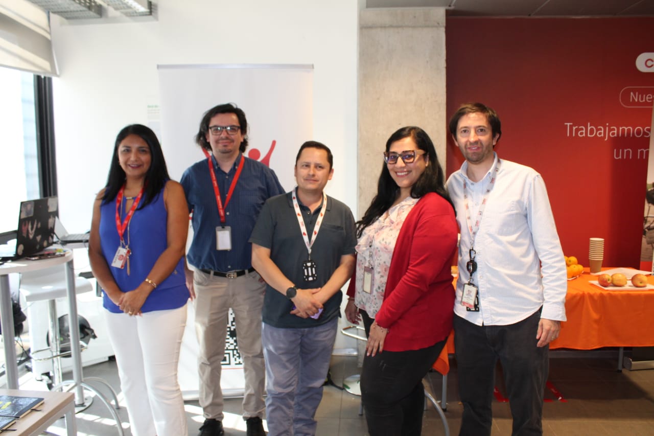 Imagen de la noticia: Gracias al Equipo de Data Center por su participaci[on!!